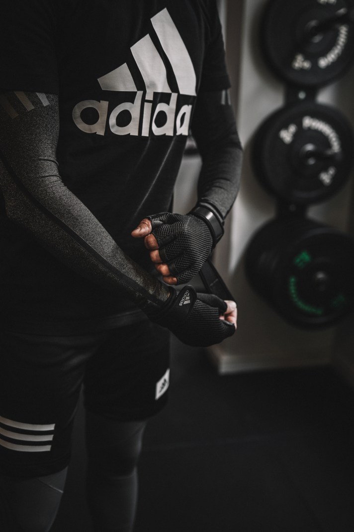 Arrow-Club---Adidas-Gloves